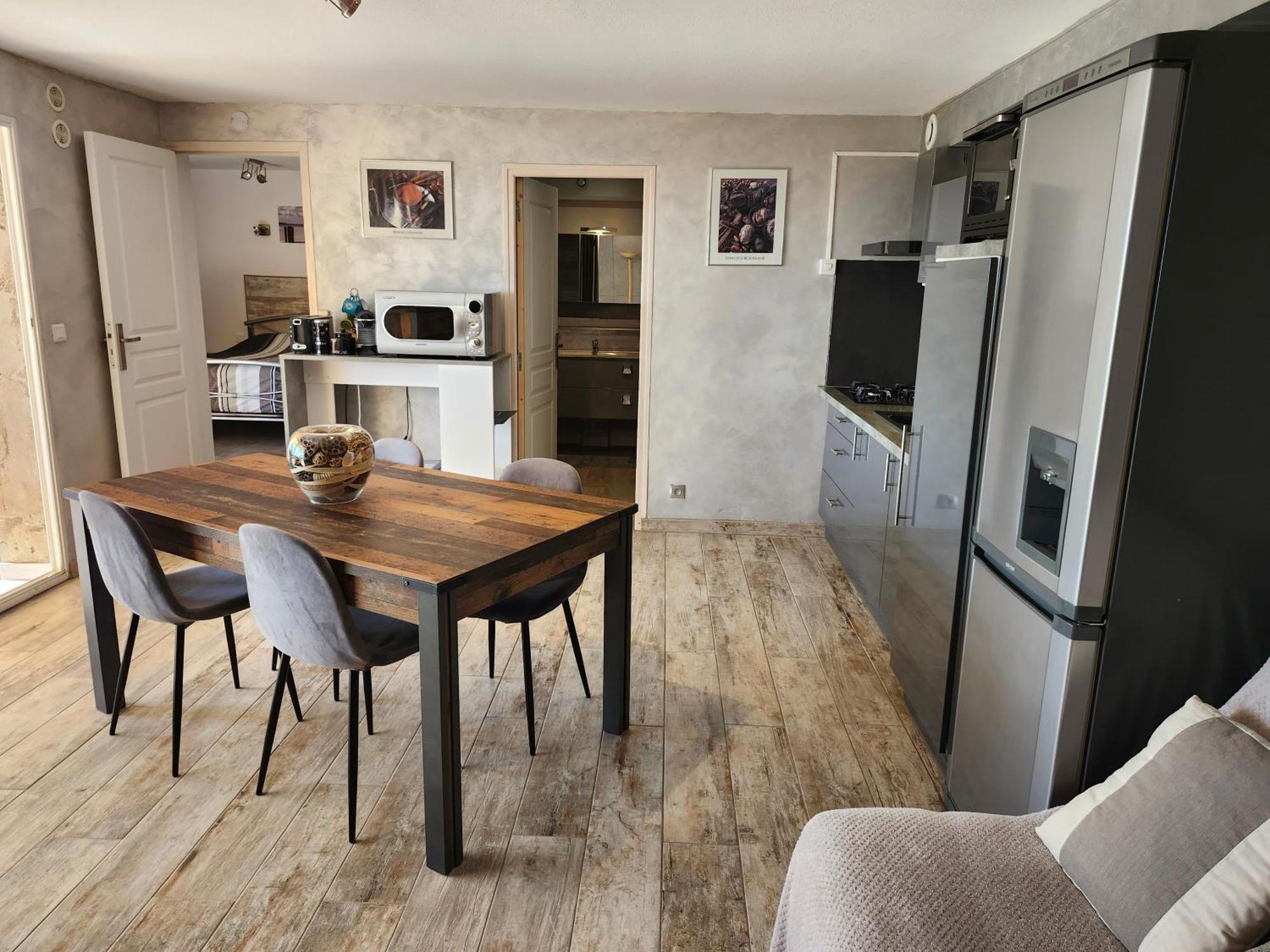 Appartement Rez De Jardin Dans Villa Vue Mer กาวาแลร์-ซูร์-แมร์ ภายนอก รูปภาพ